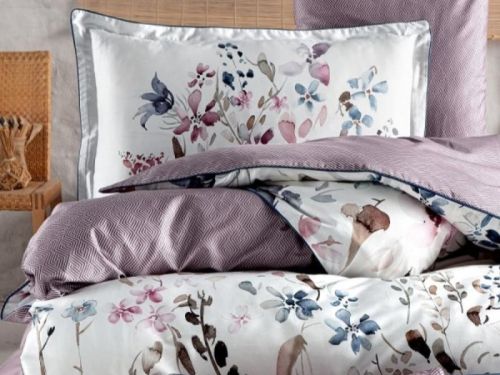 фото КПБ Karven DELCINA Berry Евро 4 наволочки Цветы артикул N359 DELCINA BERRY фото 2