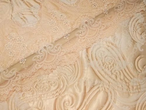 покрывало блюмарин с кружевом и стразами 230*250 bl600 2160-36 из ткани Жаккард в категории С наволочками рисунок  фото 3